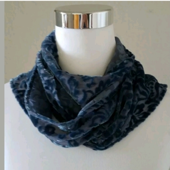 NEW Ralph Lauren Denim and Supply Women's Scarf Fringe Blue Details Dressy Work - Picture 3 of 3